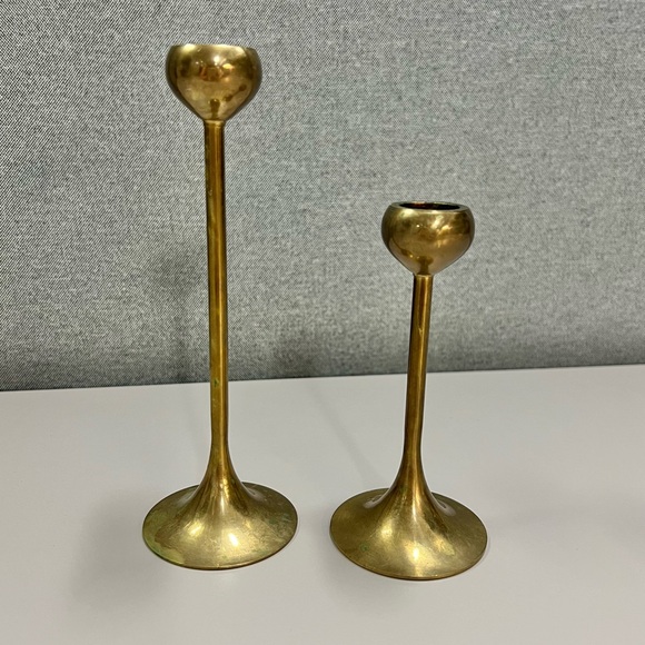 Set of two Vintage Brass Tulip Candlesticks - Picture 1 of 4